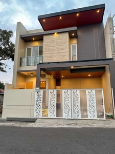 Rumah tinggal premium kontemporer modern 2 lantai