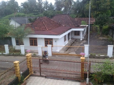 Tanah 830 M² + rumah Basuki Rahmat Murah Kota Palembang