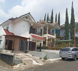 Villa Ciamik Lokasi Damai Banget