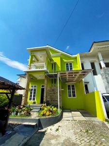 Villa Rumah di Kota Batu