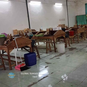 Bangunan Pabrik Rokok Pusat Kota Plus Mesin Di Garum Blitar