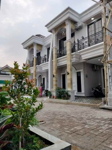 Brand New 2lt Balkon Hdp Selatan Townhouse Di Ragunan Area Cilandak