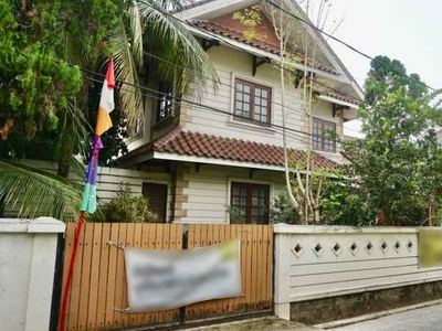 Dijual Bu - Jual Cepat Murah Rumah Lokasi Strategis Jakarta Selatan