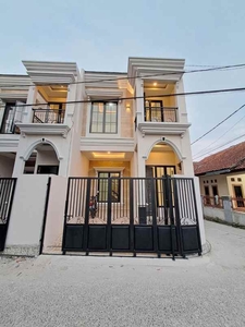 Dijual Rumah 2 Lantai Siap Huni 800 Jutaan Di Cilodong Depok