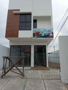 Dijual Rumah Cocok Untuk Usaha 2 Lt Di Karawang