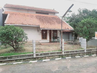 Dijual Rumah Hook Dengan Tanah Luas Di Banyumanik Semarang