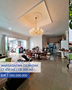 Dijual Rumah Komplek Jl Margasatwa Cilandak Jakarta Selatan