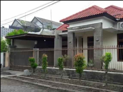 Dijual Rumah Strategis Perum Bhaktihusads Dharmawangsa Surabaya