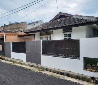 Disewakan Rumah Bersih Jl Sukanegara Sindangkasih Antapani Bandung