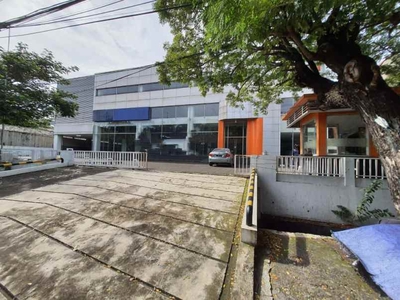 Ex Showroom Pinggir Jalan Raya Kenjeran Lokasi Strategisprospek Bagus