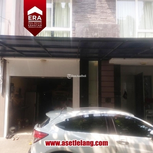Jual Rumah Bekas Luas 240 m2 Senayan Golf Residence South Poin, Jl. Patal Senayan - Jakarta Selatan