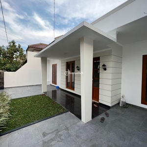 Jual Rumah Luas 120/140 dan Cantik Turangga 1 Lantai Nyaman Baru - Bandung Kota Jawa Barat