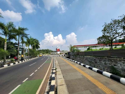 Lahan Datar Tepi Jalan Stadion Pakansari Dekat Cibinong City Mall