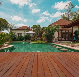 Luxurious Villa In Jimbaran Bali Only 15 Minutes To Bingin Beach