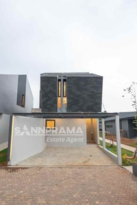 Modern Living In Sawangan Designed By Award-winning Architect
