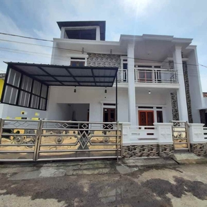 Rumah 2 12 Lantai Dijual Siap Huni Nyaman Lokasi Di Kabupaten Bogor