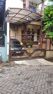 Rumah 2 Lantai Dalam Cluster One Gate System Di Banyumanik Semarang