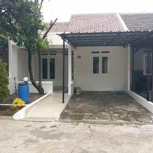 Rumah 2 Lantai Dalam Perumahan Dekat Tol Kukusan Keamanan 24jam