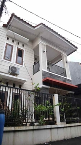 Rumah 2 Lantai Dalam Town House Di Kalisari Jakarta Timur