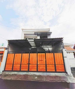 Rumah 2 Lantai Di Kalisari Jakarta Timur Akses Jalan 2 Mobil