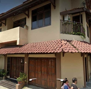 Rumah 2 Lantai Dijajar Solo Kota Lb200m2 Jual Cepat 1m Langsung Pemilik