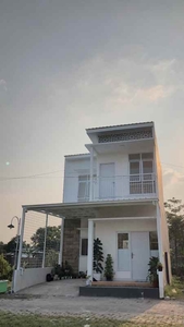 Rumah 2 Lantai New Dengan Harga 300 Jt-an Di Ahsana Kediri