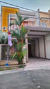 Rumah 2 Lantai Siap Huni Lokasi Jl Bunga-bunga Lowokwaru Kota Malang