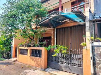 Rumah 3 Lantai Di Penggilingan Jakarta Timur
