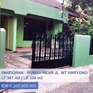 Rumah Asri Lt 347 Sqm Dekat Jl Mt Haryono Pancoran Jakarta Selatan