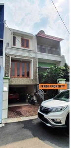 Rumah Bagus Minimalis 2 Lantai Siap Huni Lenteng Agung Jakarta Selatan