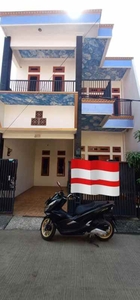 Rumah Baru 25 Lantai Siap Huni Dalam Perumahan Karangsatria Bekasi
