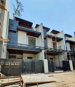 Rumah Baru 3 Lantai Modern Minimalis Shm Dekat Ciputra World Surabaya