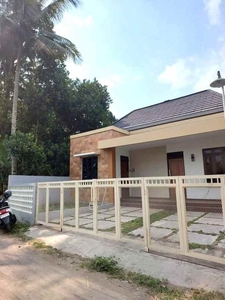 Rumah Baru Dan Nyaman Dekat Jalan Kaliurang Km 125