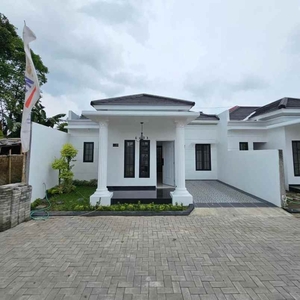 Rumah Baru Klasik Calam Cluster Onegate Di Jalan Godean Km 7