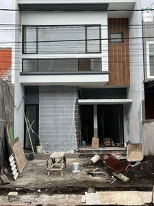 Rumah Baru Minimalis Klampis Semolo Lokasi Strategis