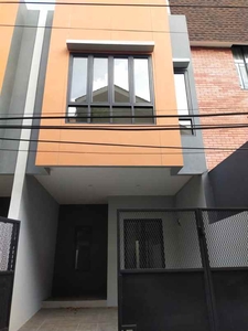 Rumah Baru Siap Huni Dekat Arteri Pondok Indah Kebayoran Lama Jakarta
