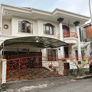 Rumah Berlantai Marmer Di Komplek Bukit Mas Bintaro
