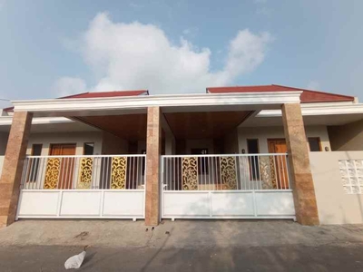 Rumah Cantik Desain Modern 8 Menit Ke Kampus Uii