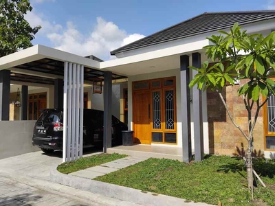 Rumah Cantik Modern Dekat Polres Kulonprogo