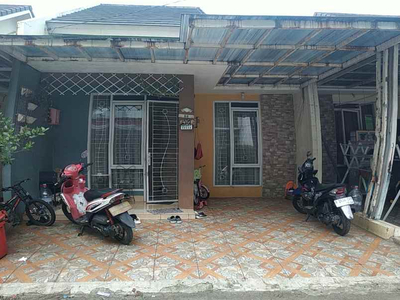 Rumah Dekat Gerbang Tol Jatiwarna Bekasi