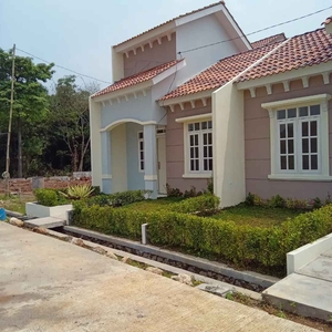 Rumah Dekat Stasiun Tenjo Konsep Dua Lantai