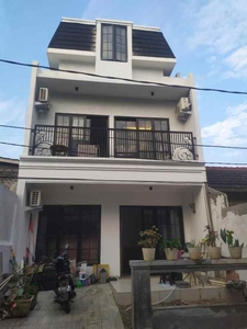 Rumah Di Graha Raya Bintaro
