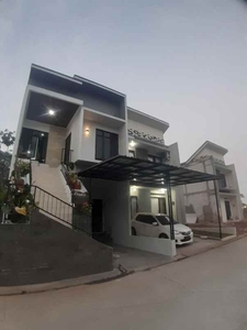 Rumah Dijual 2 Lantai 3 Kamar Tidur Area Serpong Bsd Tangerang Selatan