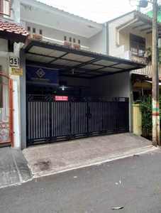 Rumah Dijual Terawat 2 Lantai Di Pancoran Jakarta Selatan