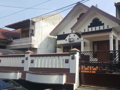 Rumah Dua Lantai Siap Huni Manyaran Kalibanteng