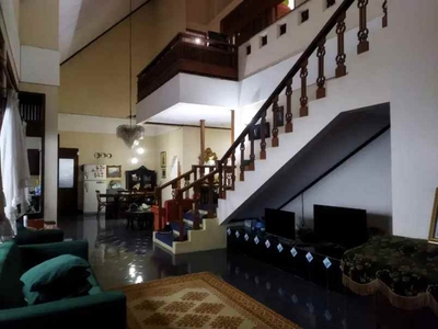 Rumah Klasik Kiaracondong Dekat Antapani Terusan Jakarta Bandung