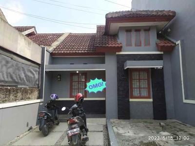 Rumah Lokasi Di Perumahan Bumi Adipura Kota Bandung