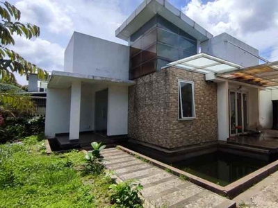 Rumah Luas Di Perumahan Bukit Nusa Indah Ciputat