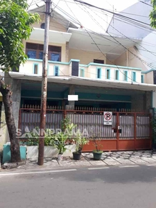 Rumah Mewah Cempaka Baru Kemayoran Leni