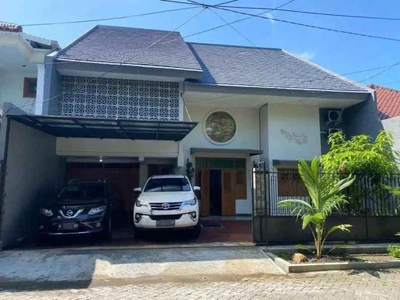 Rumah Mewah Daerah Mulyorejo Di Perum Villa Kalijudan Indah